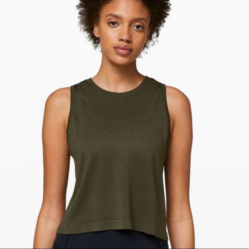 Lululemon Breeze by Cropped Tank size 6